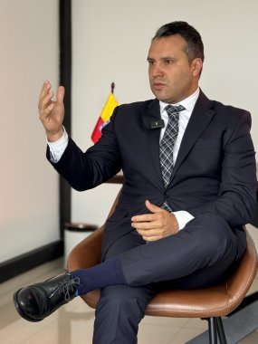 <p>Gobierno Petro ejerce toma hostil del sistema de salud de Bogotá: concejal VAHOS</p>