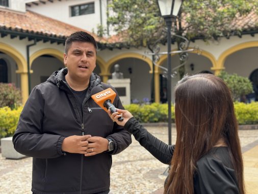 <p>Millonario hurto en una joyería dentro de un centro comercial en Bogotá</p>
