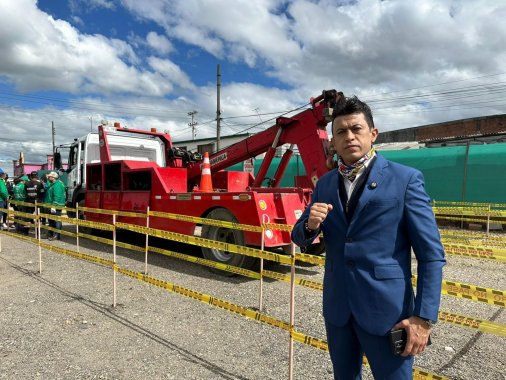 <p>¡Increíble hallazgo! no todas las grúas pueden transportar motos</p>