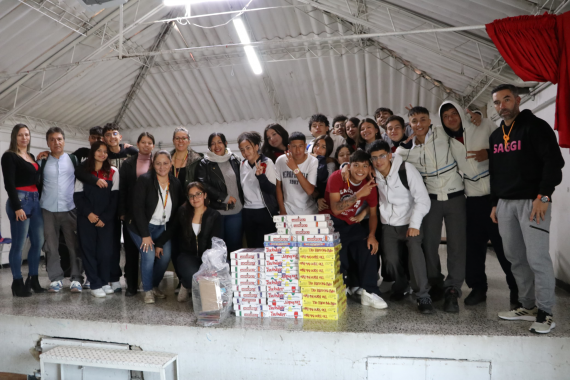 <p>Ana Teresa Bernal reafirma su compromiso con la educación pública y el bienestar de la niñez en el Colegio Distrital El Jazmín</p>