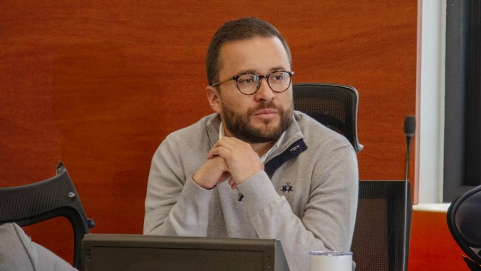 <p>“Miles de personas sufren inundaciones en el norte de Bogotá por la negligencia de Gustavo Petro”: concejal Andrés Barrios</p>