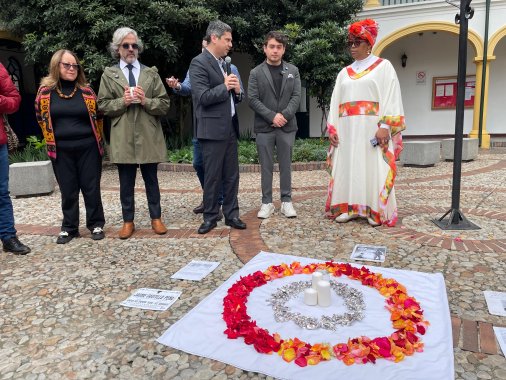 <p>Concejo de Bogotá rindió tributo a las víctimas del conflicto armado en Colombia</p>