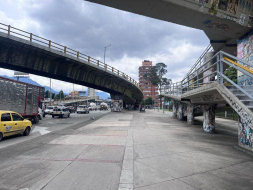 <p>Comenzó la implementación de la estrategia para transformar los bajo puentes de Bogotá</p>