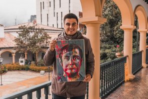 A sanción del Alcalde Mayor de Bogotá, Carlos Fernando Galán pasó el Proyecto de Acuerdo que busca instalar un mosaico en el Concejo de Bogotá, para honrar la memoria del periodista y humorista, Jaime Garzón