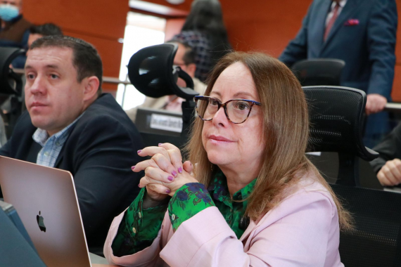 <p>Aprobado en primer debate proyecto que establece mecanismos urgentes para la búsqueda de niños, niñas, jóvenes y mujeres desaparecidas en Bogotá, liderado por la concejala Ana Teresa Bernal</p>