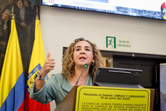 <p>“Bogotá no puede seguir siendo una ciudad sin control urbanístico”: concejal Sandra Forero Ramírez</p>