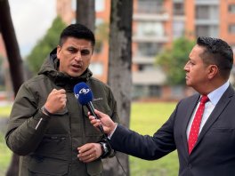 Una madre cabeza de hogar denuncia que ella y su hija de 12 años están siendo víctimas de un acosador en el norte Bogotá Una madre cabeza de hogar denuncia que ella y su hija de 12 años están siendo víctimas de un acosador en el norte Bogotá