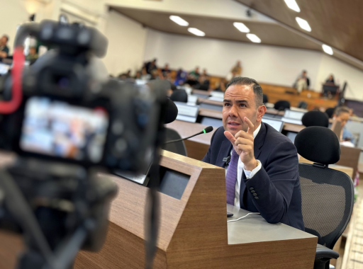 <p>Amenazar al personero de Bogotá es amenazar a toda la institucionalidad: concejal Marco Acosta</p>