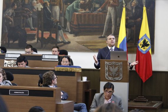 <p>Concejal Vahos advierte que inoperancia de la UAESP expone a Bogotá a grave emergencia sanitaria</p>