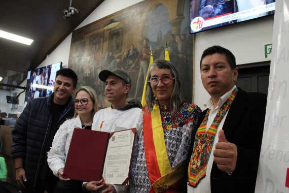 <p>El Concejo de Bogotá exalta a Aterciopelados como ícono del rock y la cultura colombiana</p>