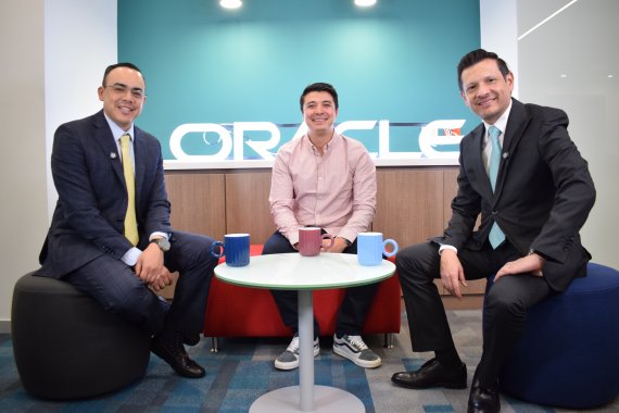 <p>Concejales de MIRA y Oracle impulsan propuestas para mejorar la gestión pública en Bogotá con Inteligencia Artificial</p>