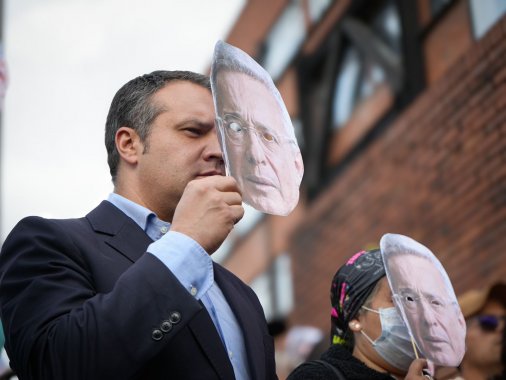 <p>Oscar Ramírez Vahos, concejal de Bogotá del Centro Democrático manifiesta su respaldo a Álvaro Uribe</p>