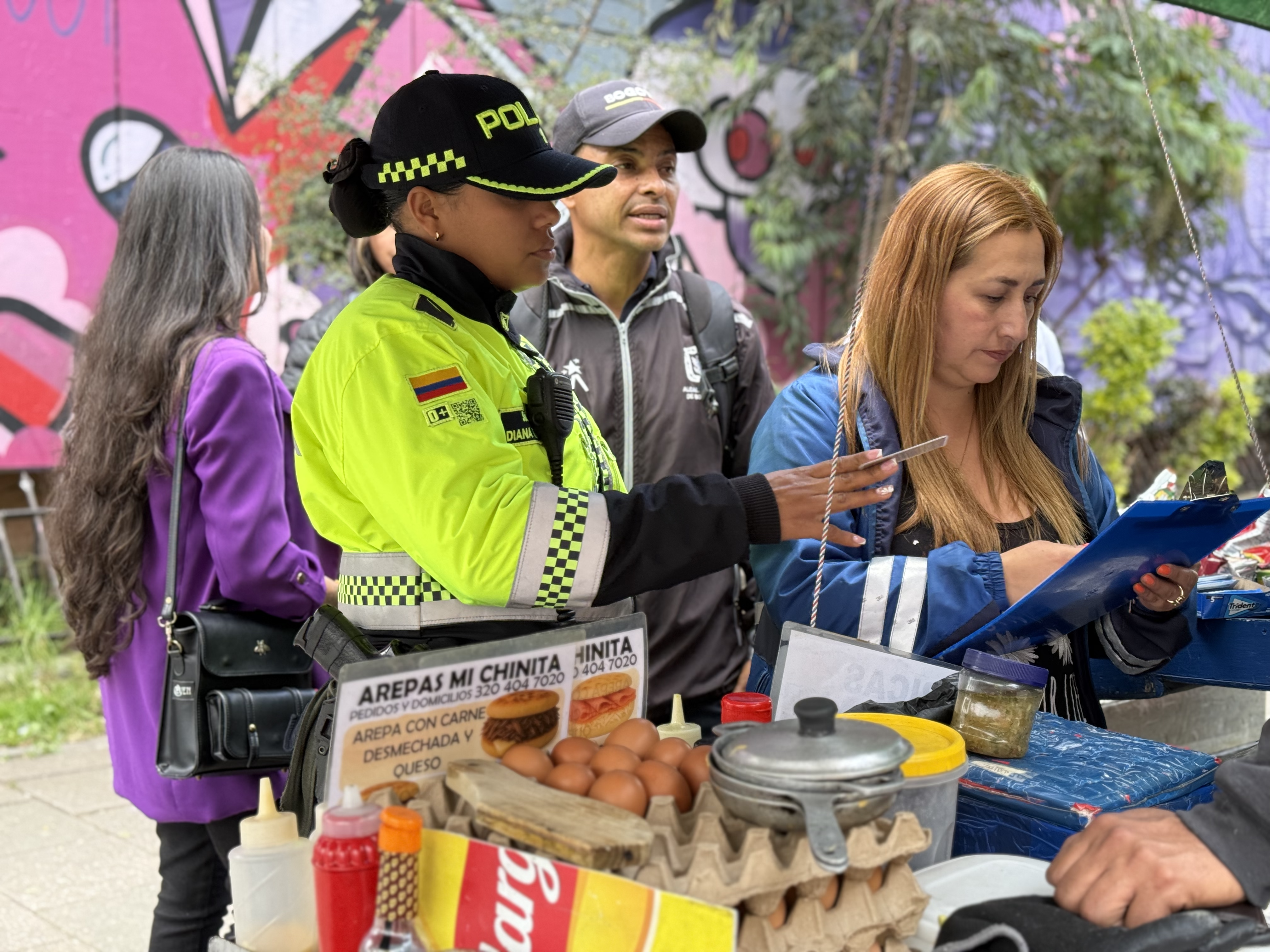 Foto jornada de recuperación del espacio público en el sector financiero de Bogotá