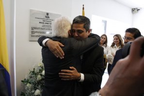 Concejo de Bogotá rinde emotivo homenaje a Miguel Uribe Turbay