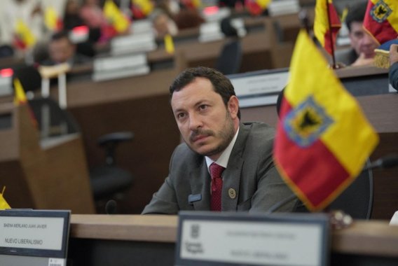 <p>“Nos están dejando un país en quiebra”: concejal Juan Baena denuncia caos fiscal y cuestiona a los presidenciables</p>