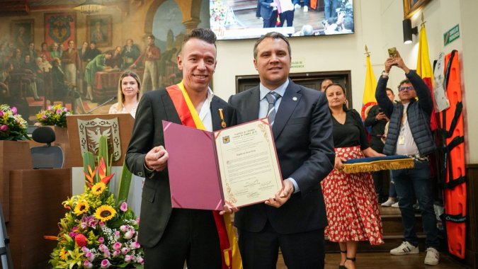 <p>Rigoberto Urán recibe reconocimiento del Concejo de Bogotá </p>