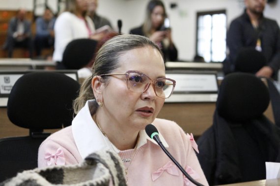 <p>Aumenta el consumo de drogas en colegios de Bogotá: concejal Rocío Dussán exige respuestas a la administración distrital</p>