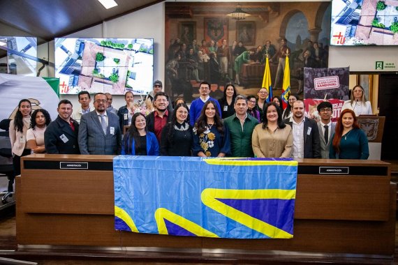 <p>Concejo de Bogotá entrega Nota de Estilo a SORDEBOG en el marco de la Semana Internacional de las Personas Sordas</p>