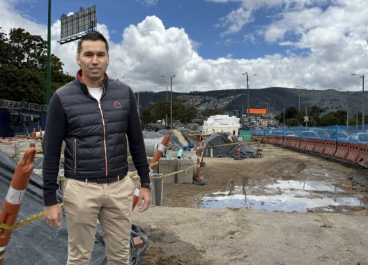 <p>Puente de la Calle 153 con Autonorte se volvió otro monumento al atraso y la incompetencia</p>