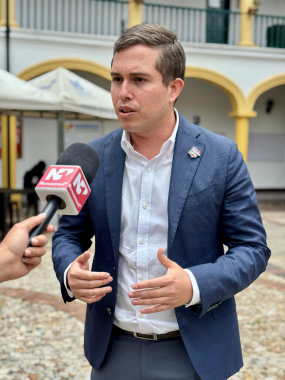 <p>Concejal Araque recorrió la carrera Séptima y encontró 131 puestos de ventas informales en tan solo kilómetro y medio</p>