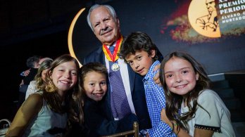 Darío Arizmendi, galardonado con el Premio Vida y Obra en la XXVII edición de los Premios de Periodismo Álvaro Gómez Hurtado