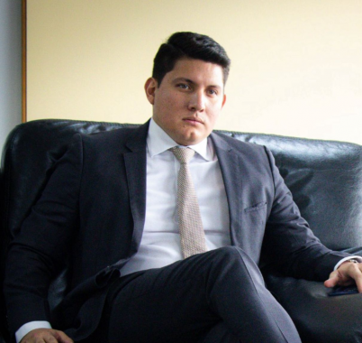 <p>Concejal Elkin Huertas cuestiona decreto de emergencia económica y alerta por impactos fiscales y democráticos</p>