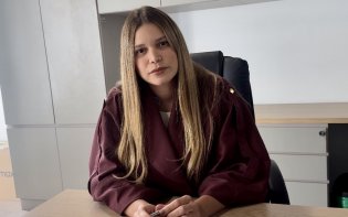 Concejal Tata Hernández denuncia posible cierre de 36 colegios privados en Bogotá y anuncia debate de control político