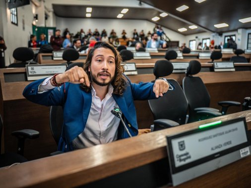 <p>Más de 80 mil quejas y reclamos: Bogotá camina entre la basura mientras operadores incumplen indicadores de calidad</p>