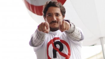 Con celulares y cámaras en los centros comerciales: la ofensiva que busca acabar con el mal parqueo en Bogotá