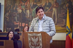 Concejal Andrés Onzaga convoca Subcomisión de Vigilancia y Control para definir el futuro de las aulas de apoyo en Bogotá Concejal Andrés Onzaga convoca Subcomisión de Vigilancia y Control para definir el futuro de las aulas de apoyo en Bogotá