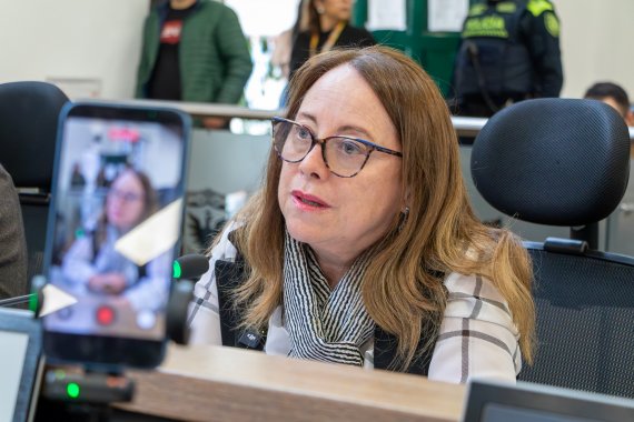 <p>“No pueden terminar golpeadas las víctimas”: Ana Teresa Bernal denuncia presunto abuso y violencia contra estudiantes</p>
