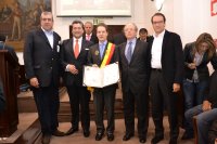 <p>&nbsp;</p>
<p>Orden al merito empresarial entregado a la empresa amarillo</p></p>