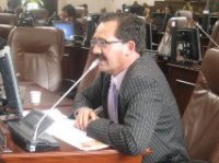 <p>A control político…</p>