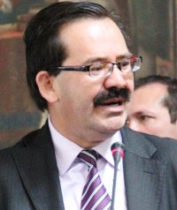 <p>Hoy…Arthur Bernal en el Programa CONTRASTE del Canal UNO, 10:30 p.m. </p>