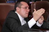 <p> 565/2014 Por medio del cual se promueve la instalación de puntos de entrega y recolección de residuos o desechos peligrosos provenientes del consumo de productos o sustancias peligrosas en Bogotá, D. C.</p>